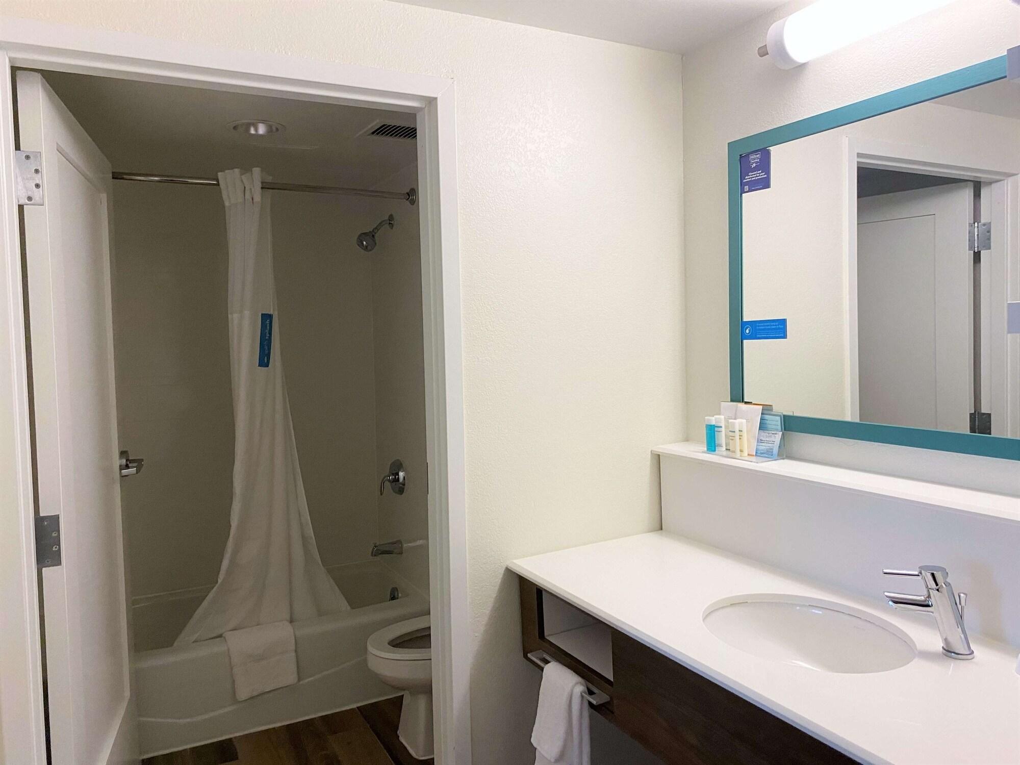 Hampton By Hilton Hotel 3*